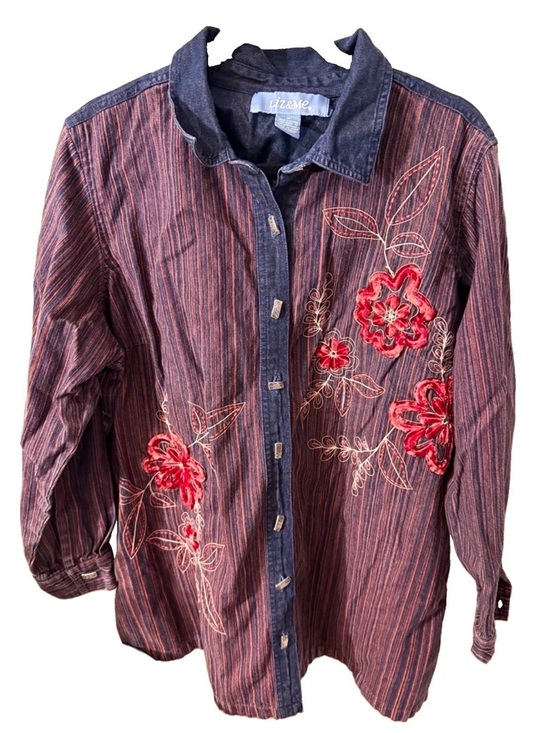 Liz & Me Tops - Vintage Liz & Me Embroidered Floral Button-Up Denim Shirt/jacket embroidered